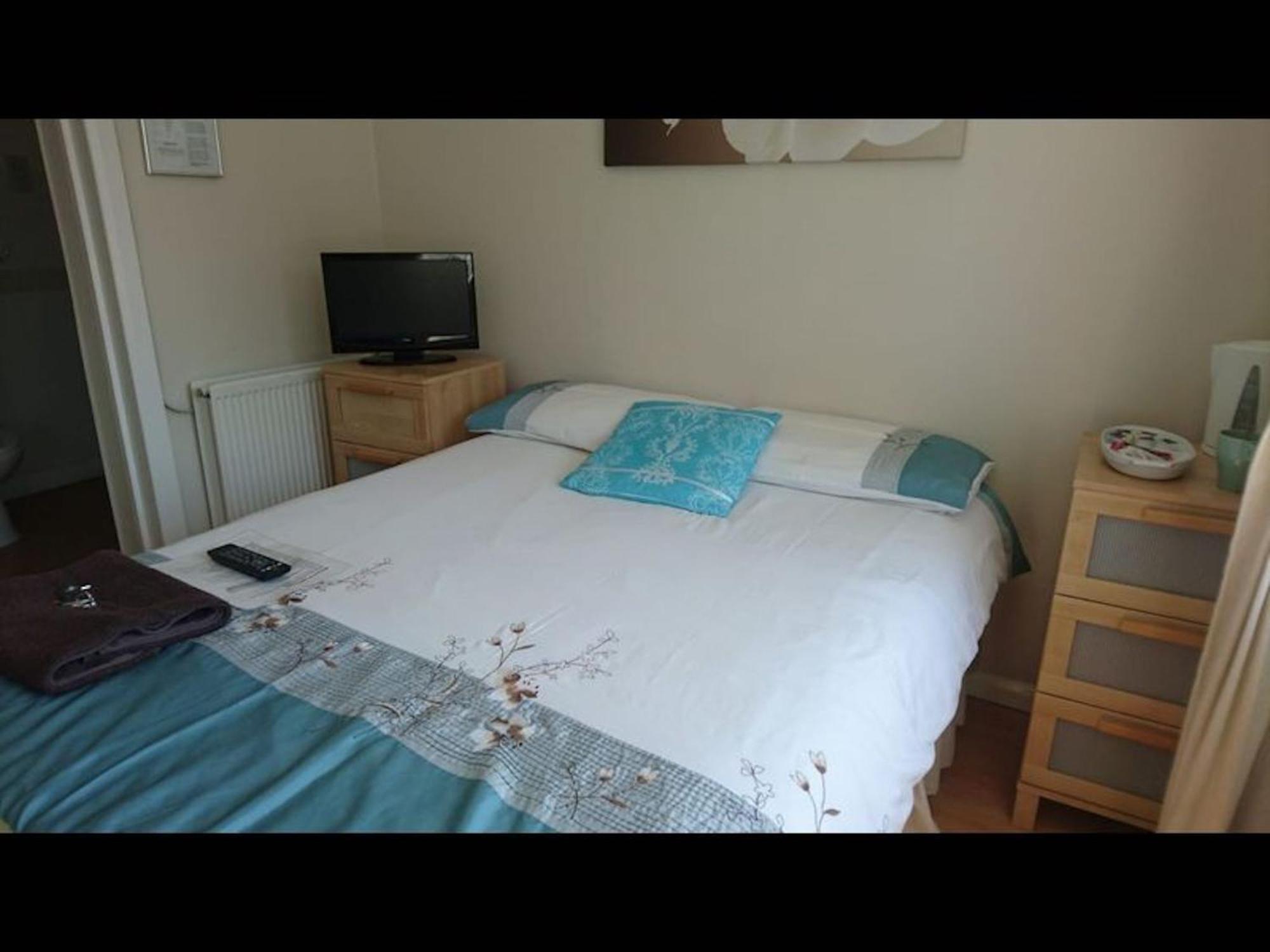 In Guest - En Shower Double With 1 Double Deyr Guest house
