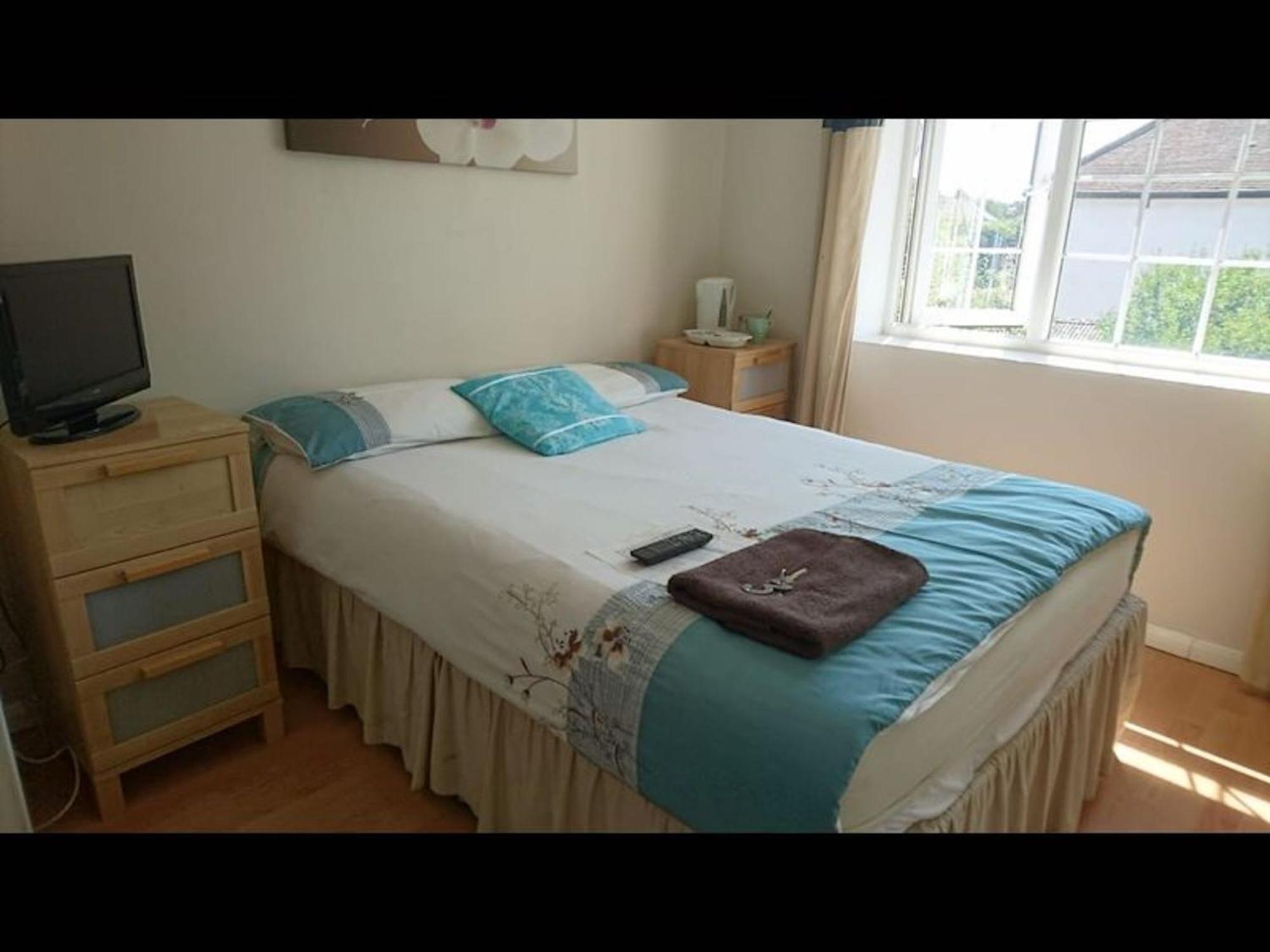 Guest house In Guest - En Shower Double With 1 Double Deyr *